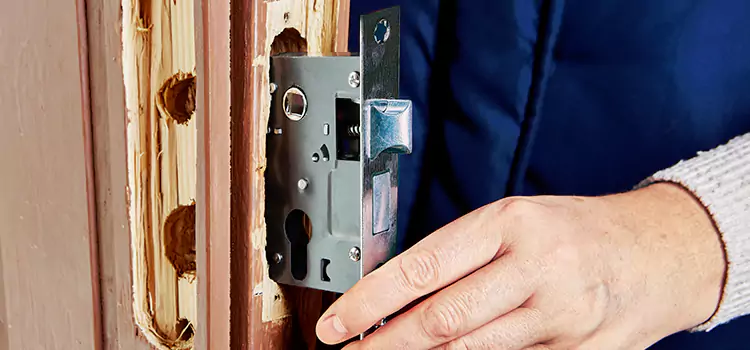 Garage Door Lock Replacement Overland Park